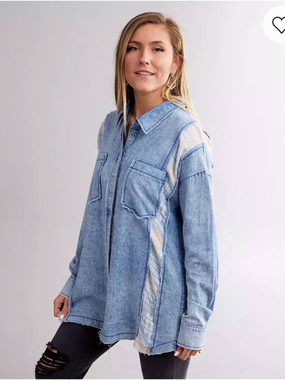 Gimmicks by Buckle Exclusive
Pieced Chambray Shirt Size Small